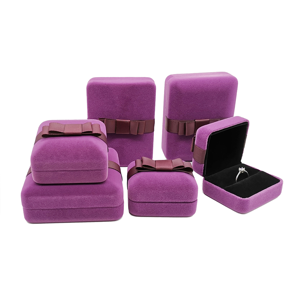 Velvet jewelry box