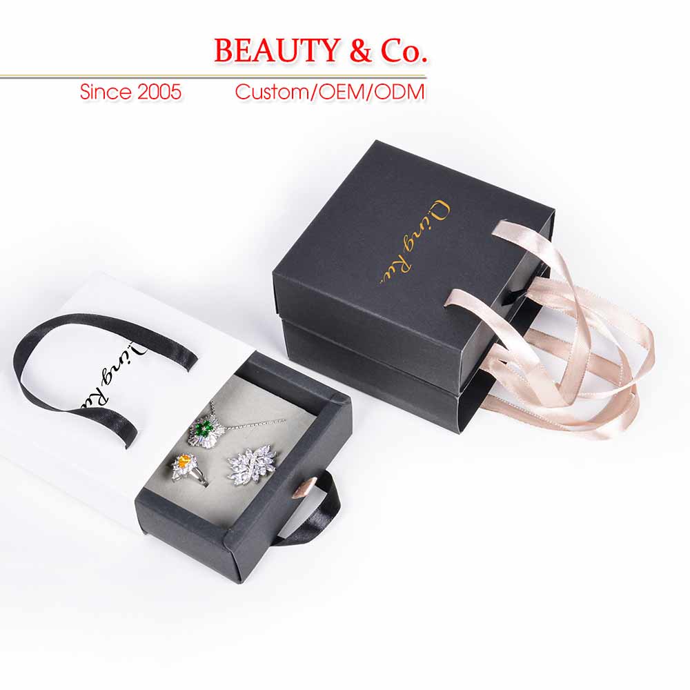 portable jewelry box