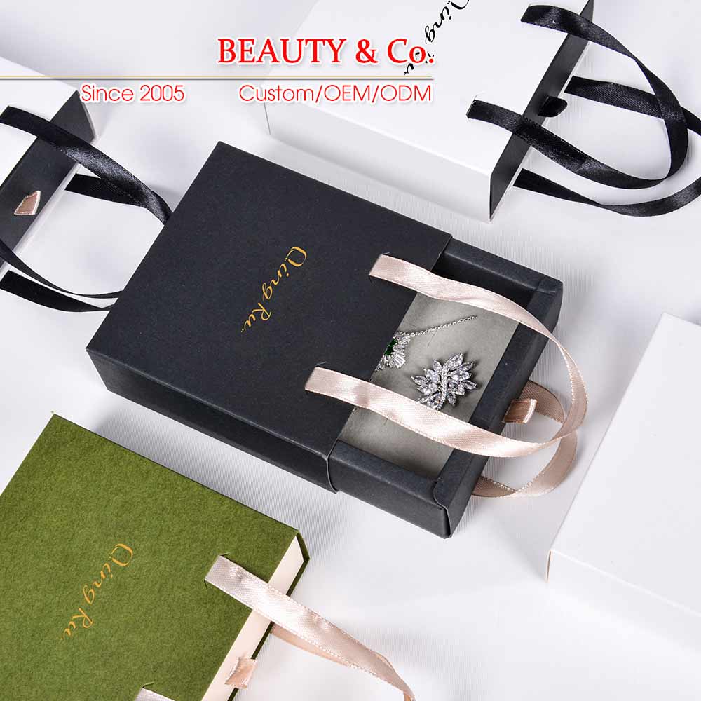 portable jewelry box