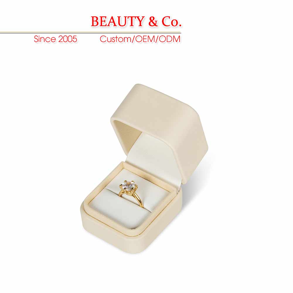  Jewellery storage box