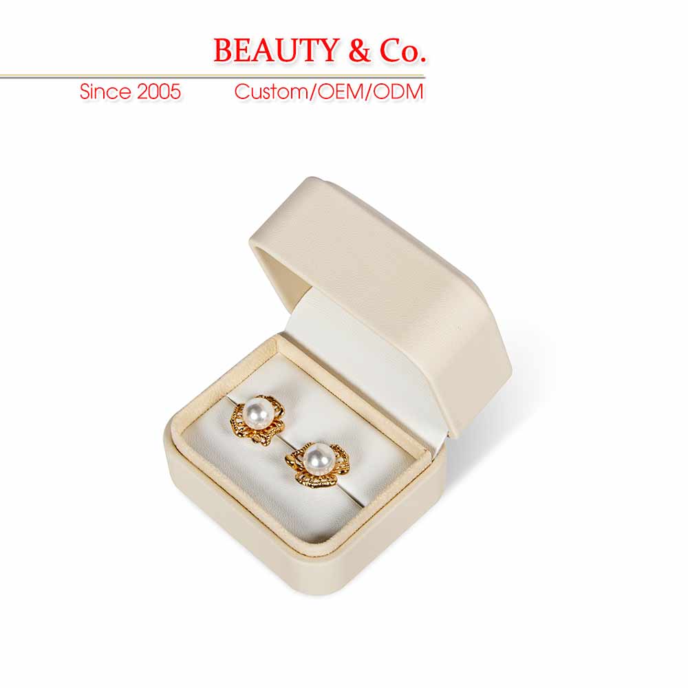  Jewellery storage box