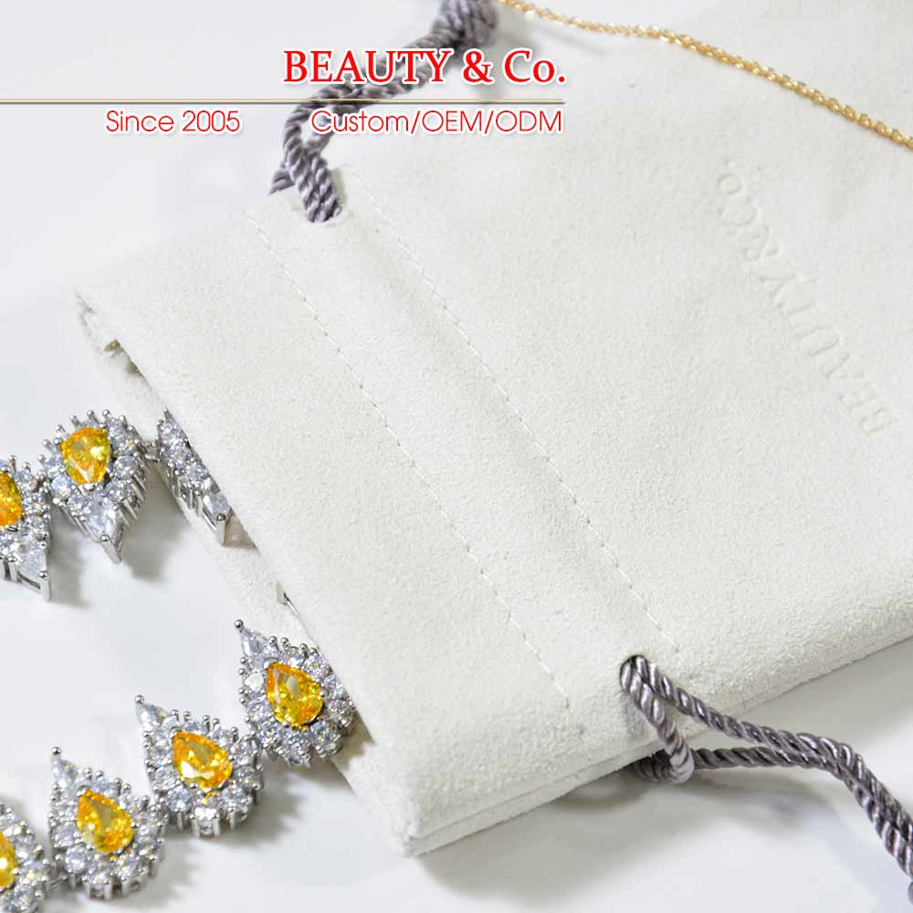 Small Micforiber Jewelry Pouches