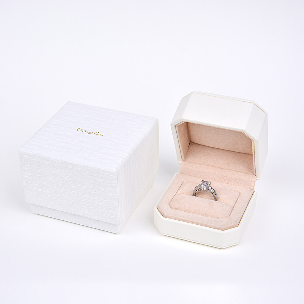  Luxury Leather Jewelry Boxes