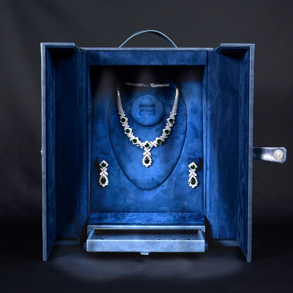 Luxury Jewelry Storage Case with LED Lights High-End PU Leather Jewelry Box