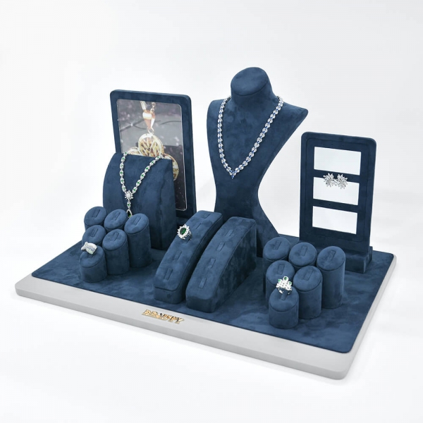 Premium Display Props Elegant Display Solutions for Exquisite Jewelry