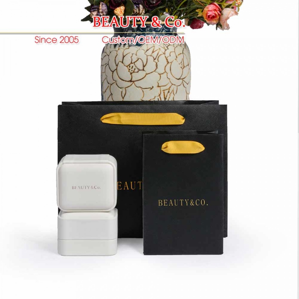 Paper Bags Small Gift Bags Eco Friendly Luxury Packaging Paper Bag